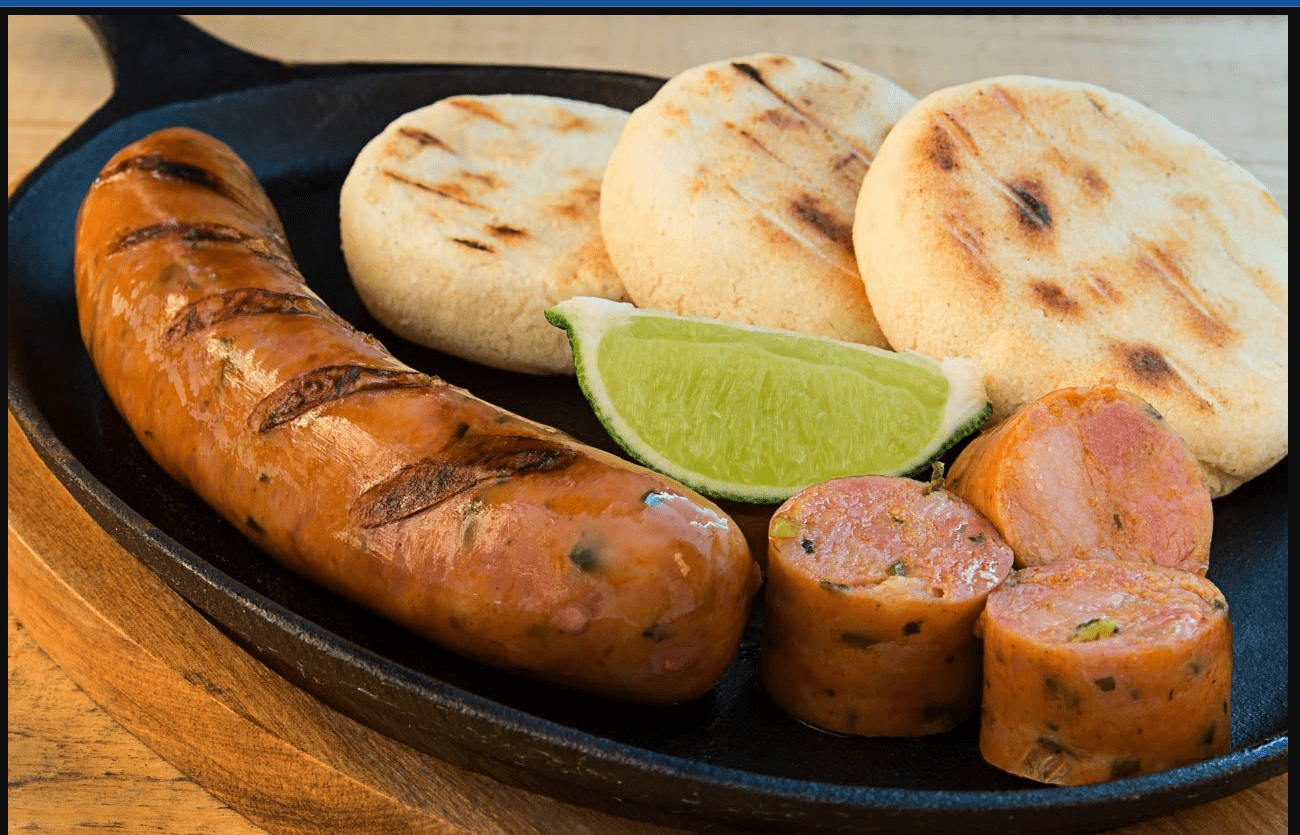 arepa con chorizo